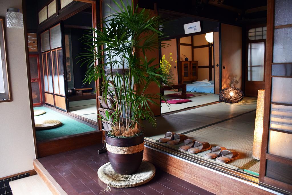 Guesthouse En Omihachiman Bagian luar foto