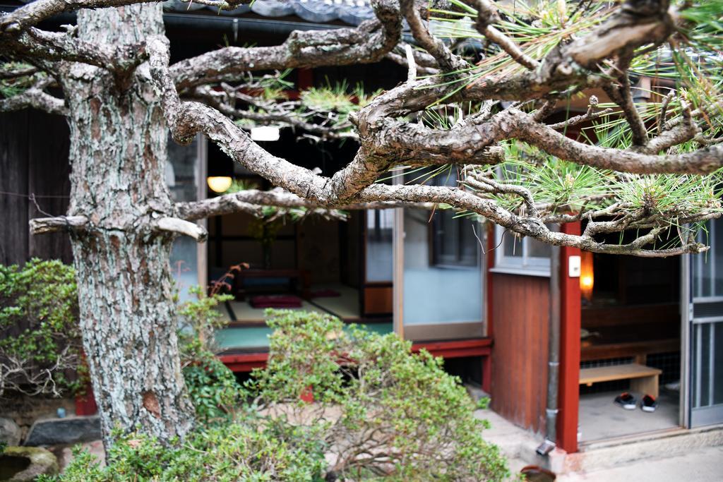 Guesthouse En Omihachiman Bagian luar foto